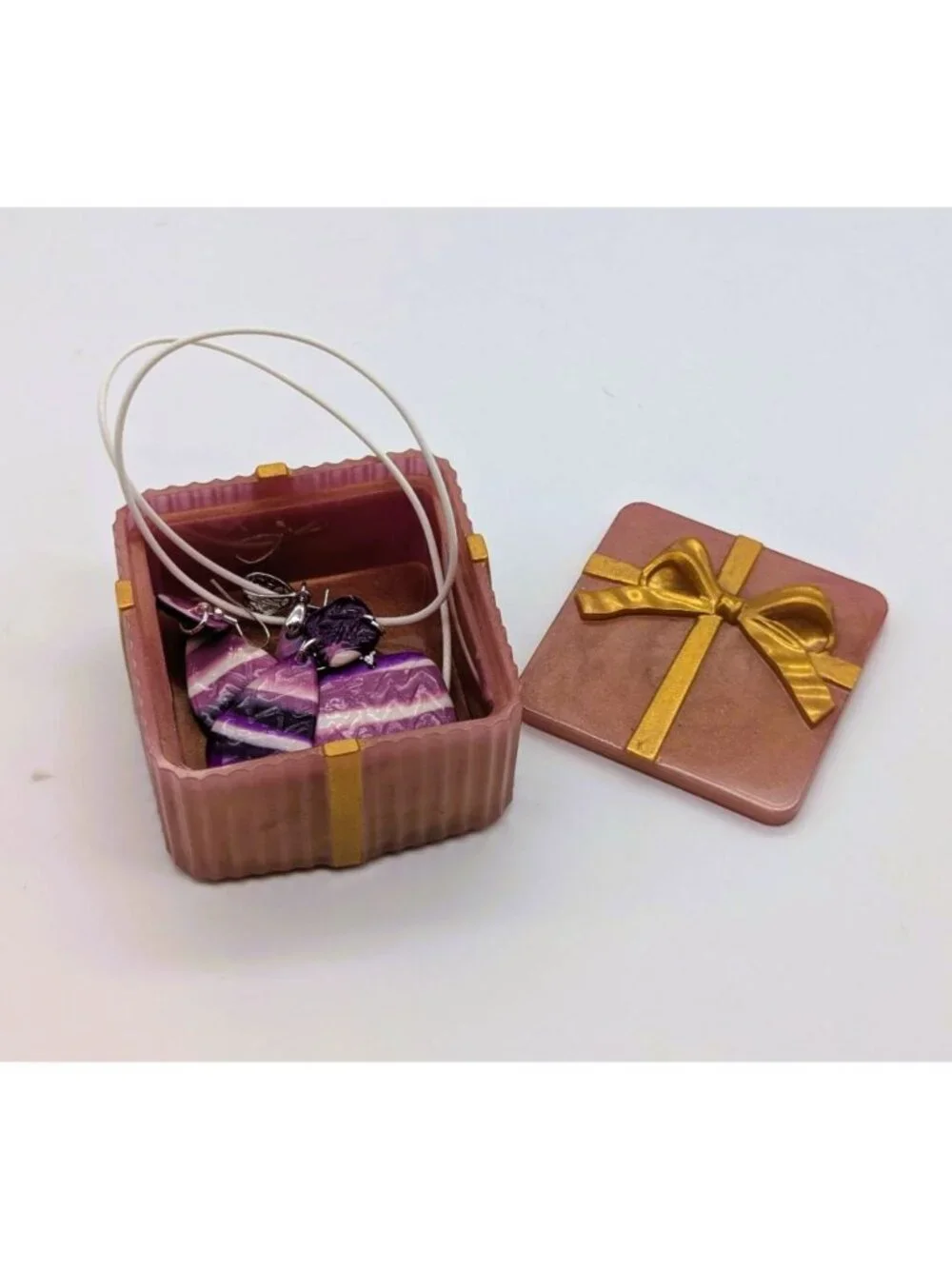 Pink & Gold Resin Gift Box With Bow Lid - Handmade Jewelry Organizer - 2.5