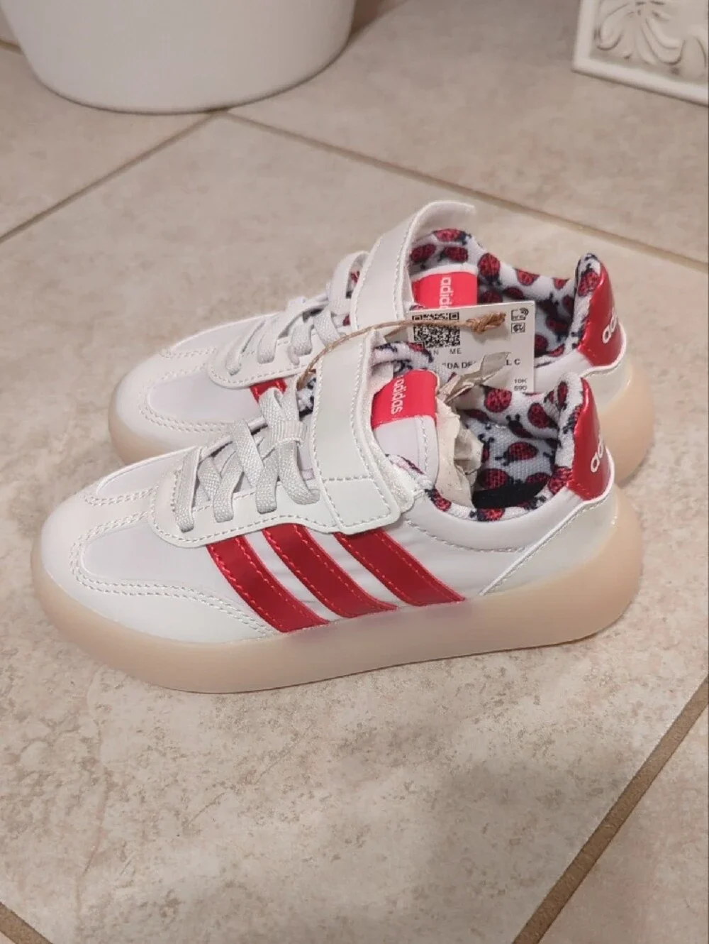 New Kids Adidas sneakers