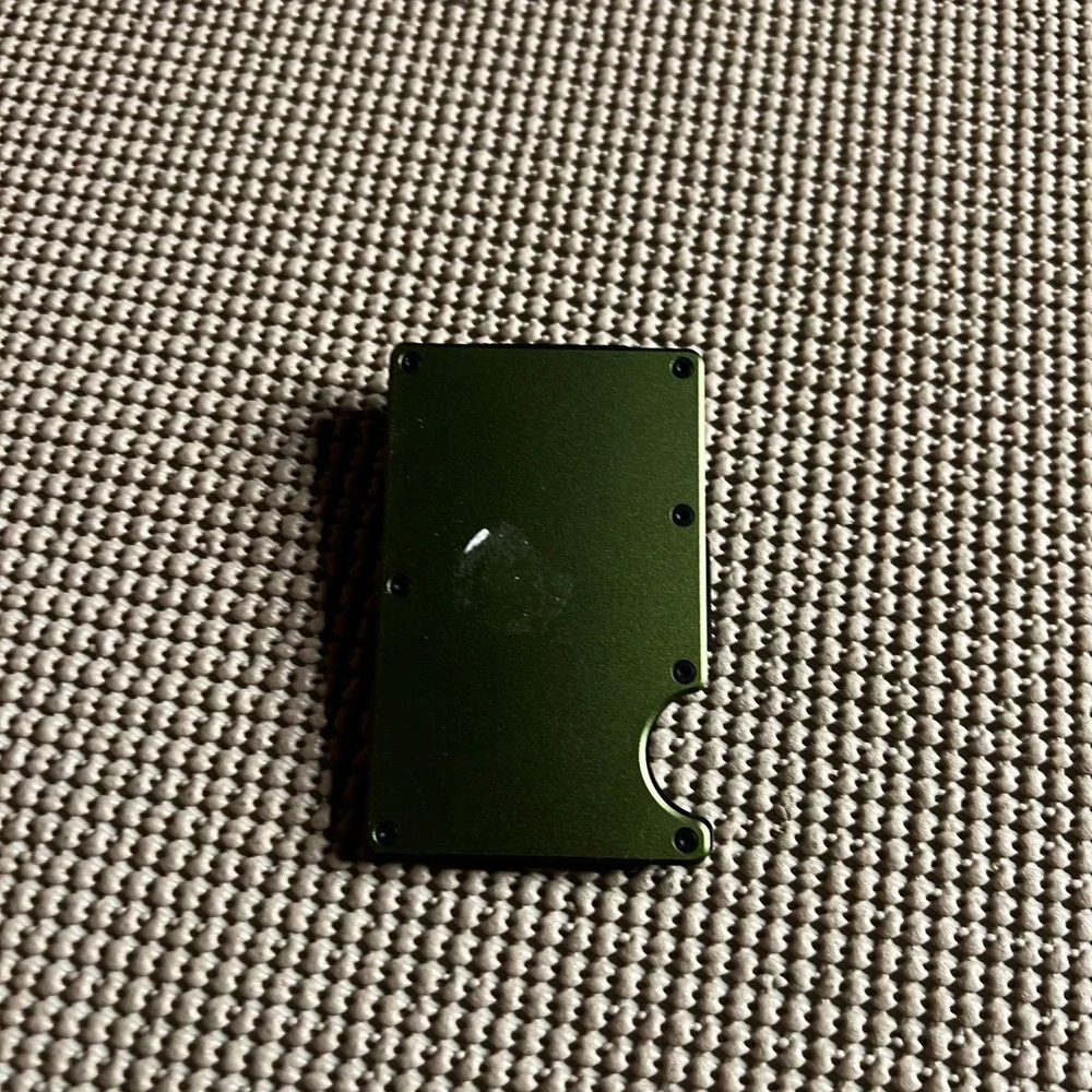 Unbranded minimalist metal