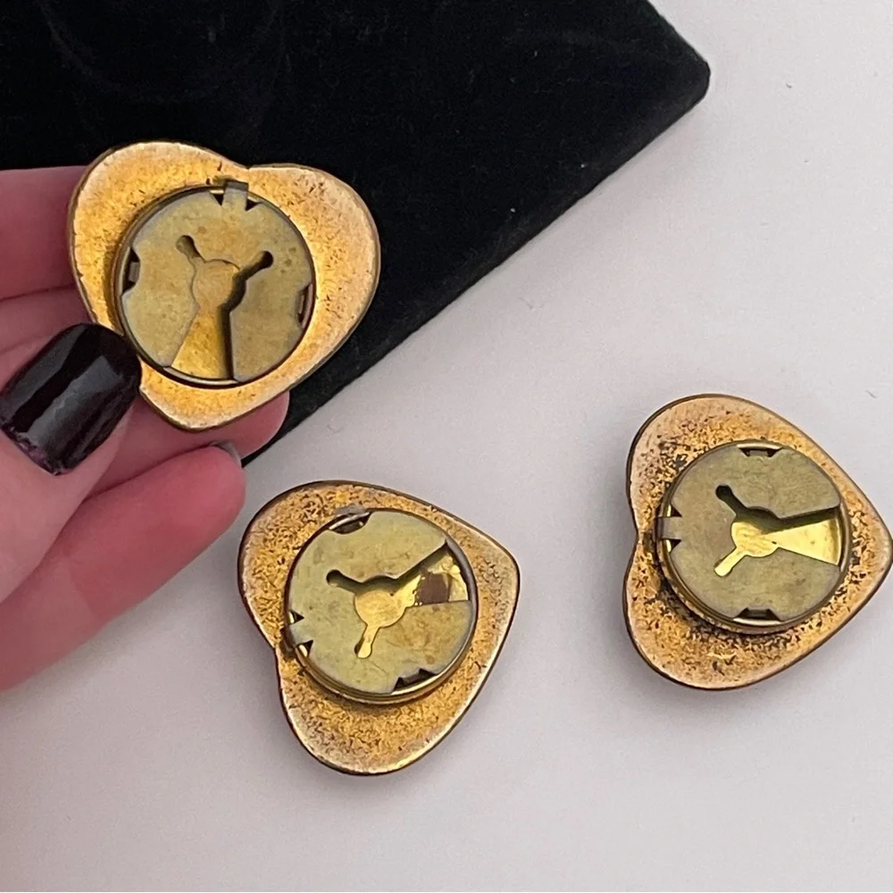 Vintage Heart Victorian Inspired Ballet Core Coquette Regency Button Covers