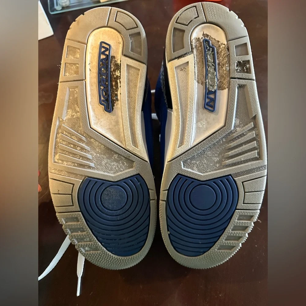 Nike lightly used