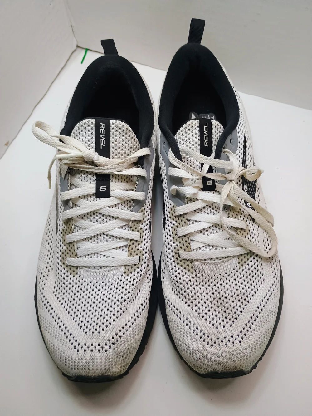 Brooks lightweight revel