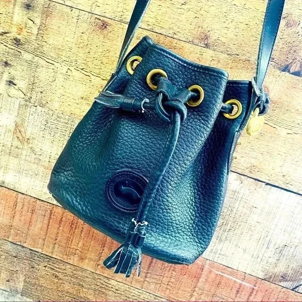 Dooney & Bourke pre loved