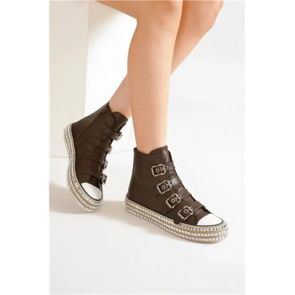 Beast Fashion Multi-Buckle Straps‎ Studded Platform Sneakers
