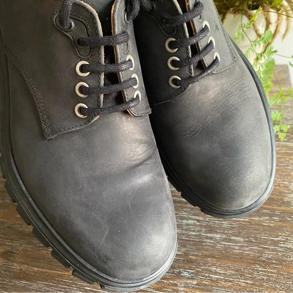 John Fluevog reposhing this