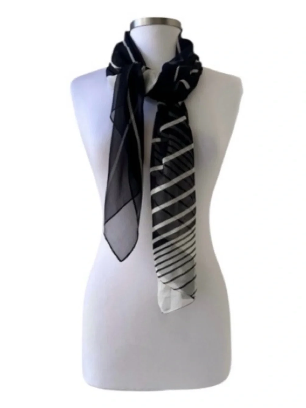 Ellen Tracy color black
