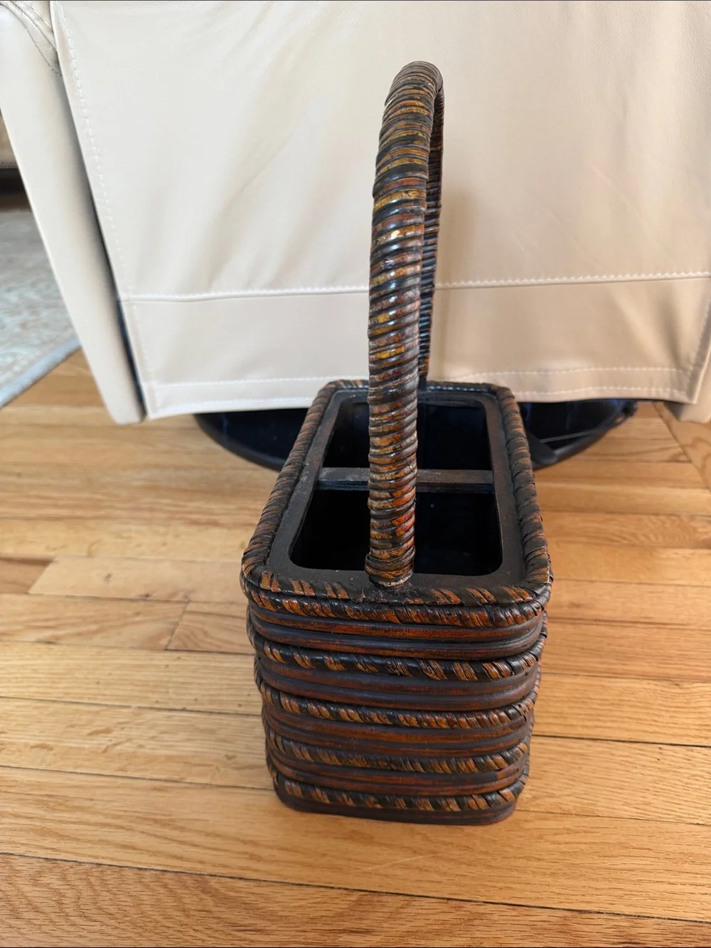 N/A handheld woven