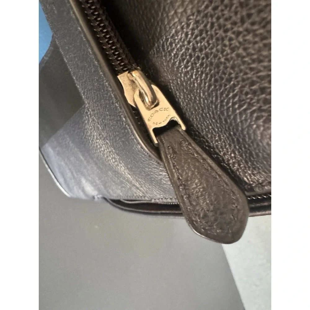 Coach sleek complement bag