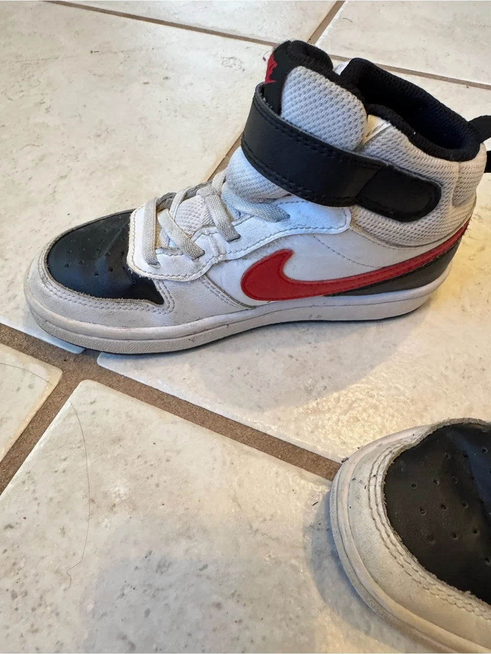 Nike youth high