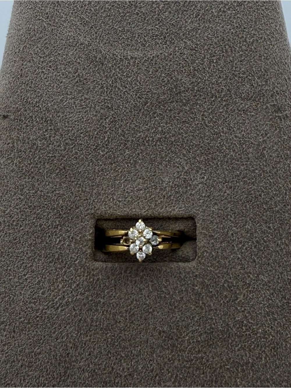 N/A elegant gold