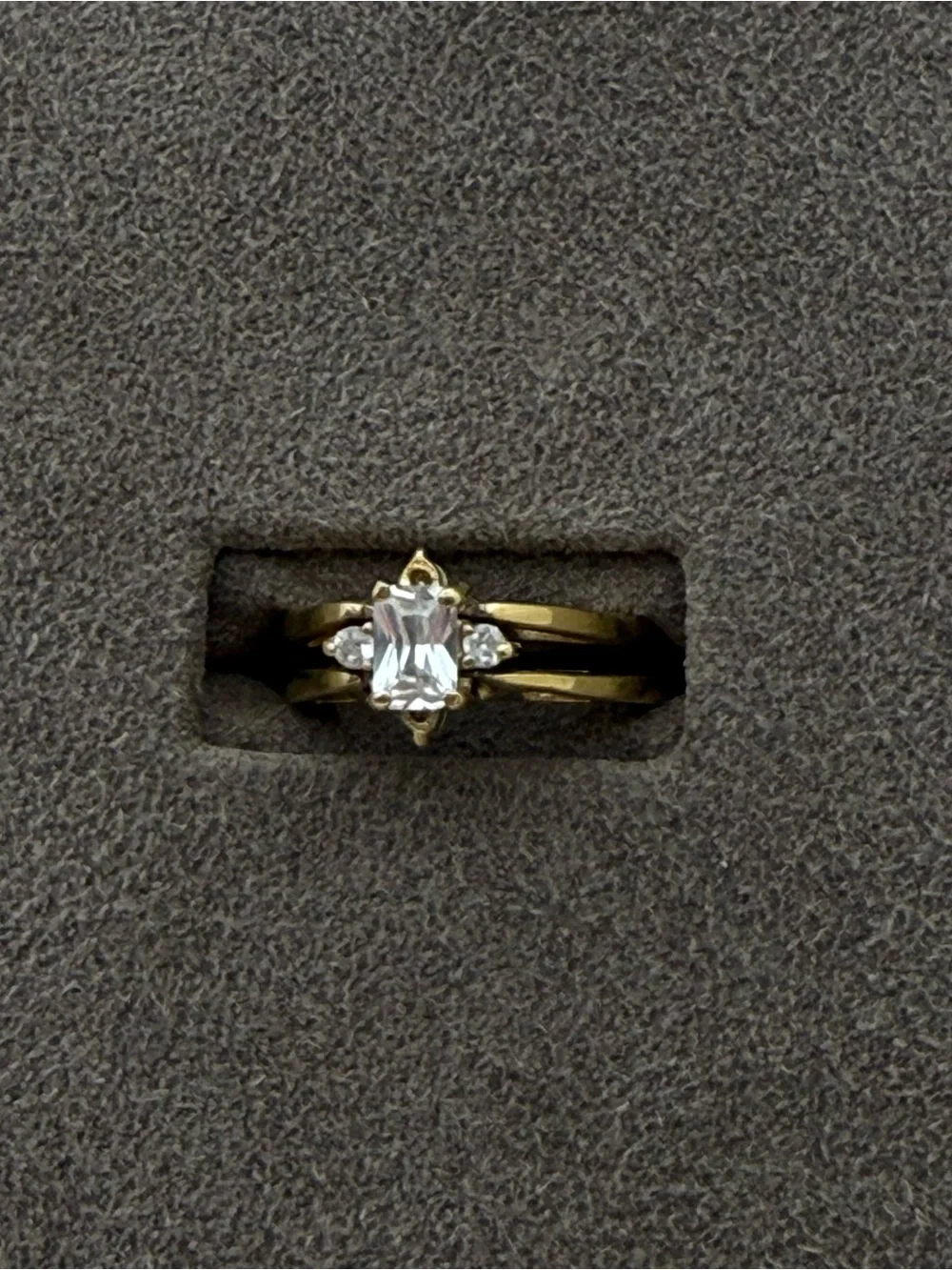 N/A elegant gold