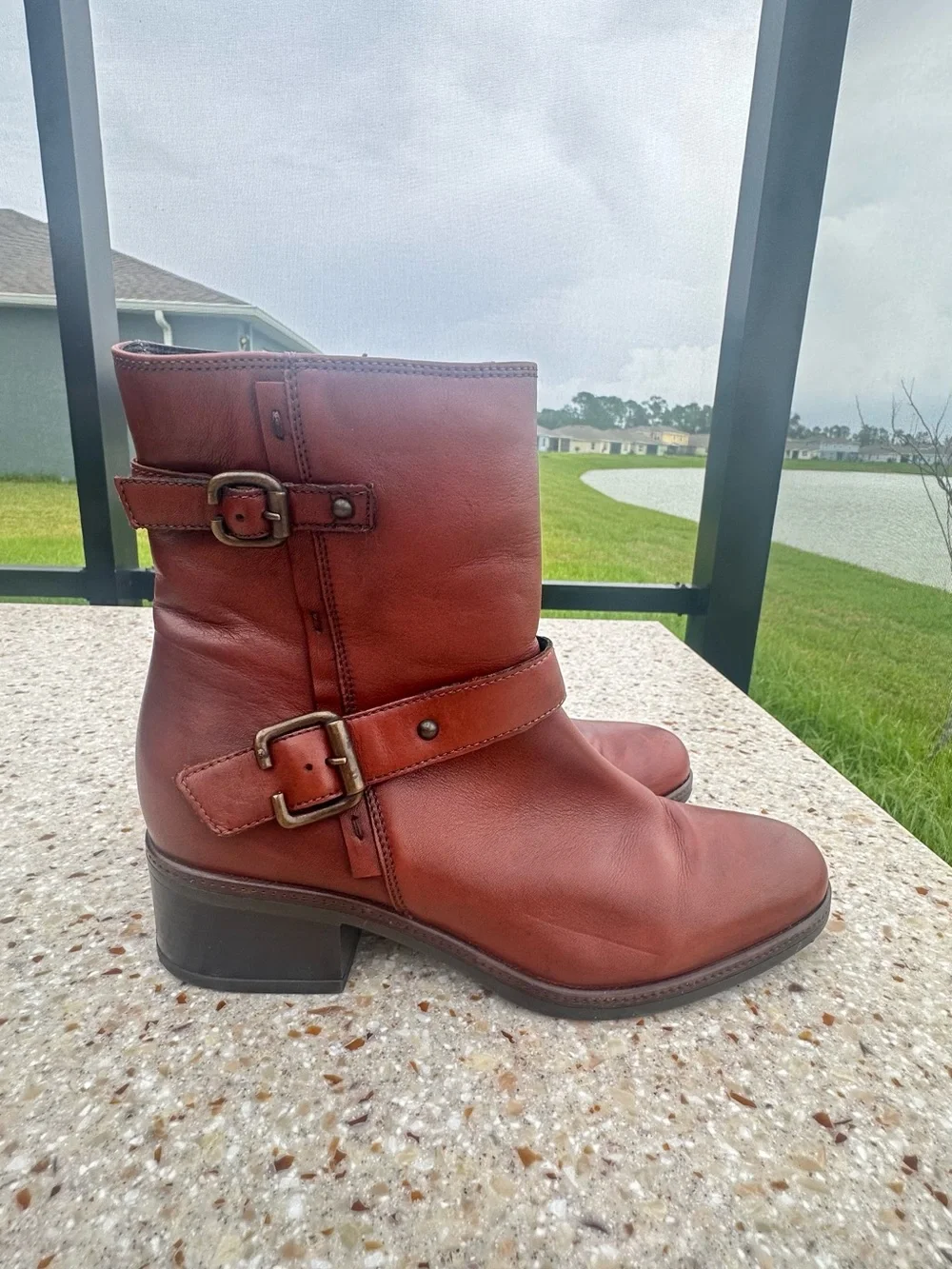 Clarks stylish brown