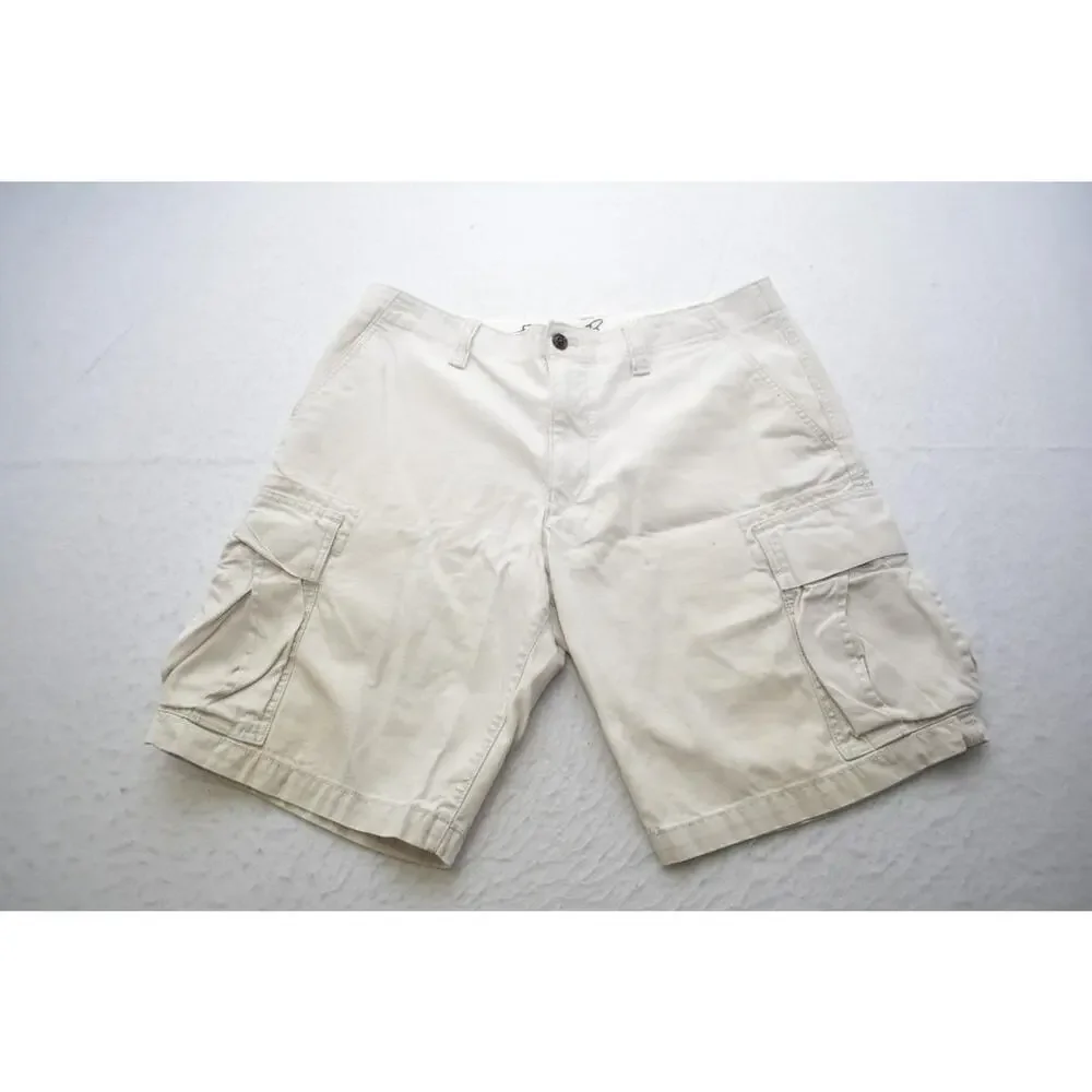 Eddie Bauer color beige 