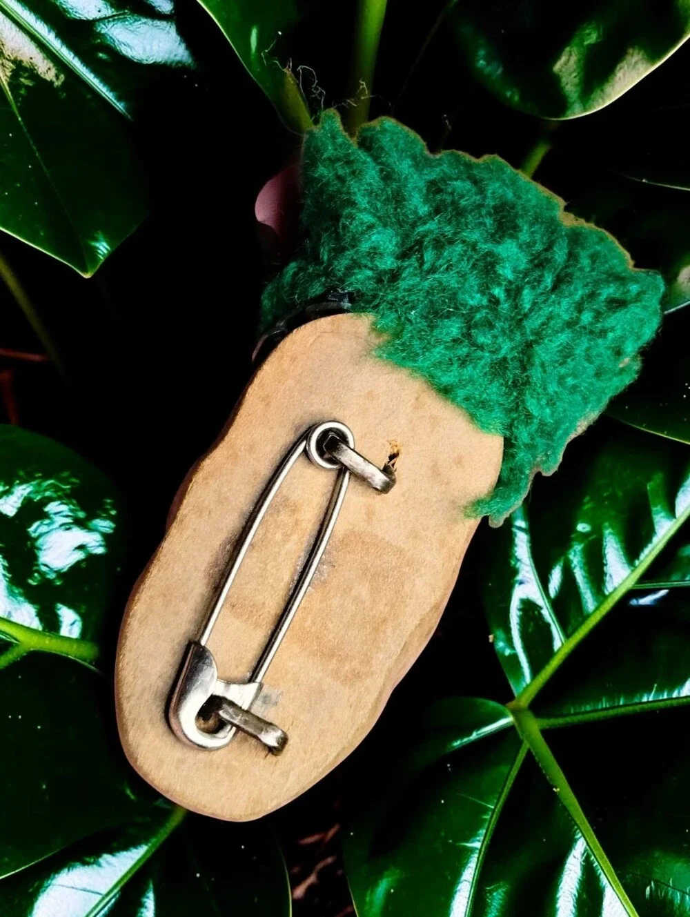 1940s-1950s Mid-Century Hand-Carved Wooden Tribal Face Brooch