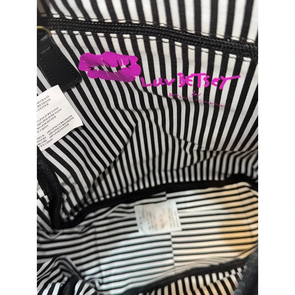 Betsey Johnson luv betsey
