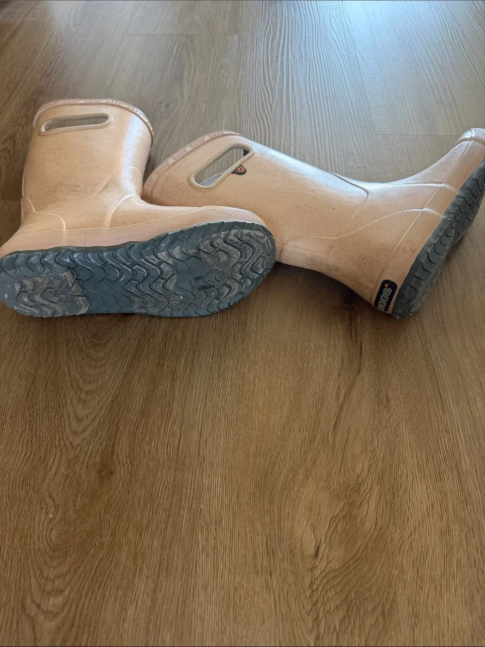 Bogs outsole keeps