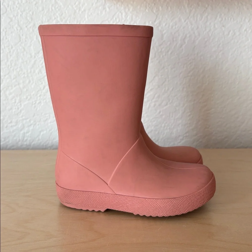 Zara play due