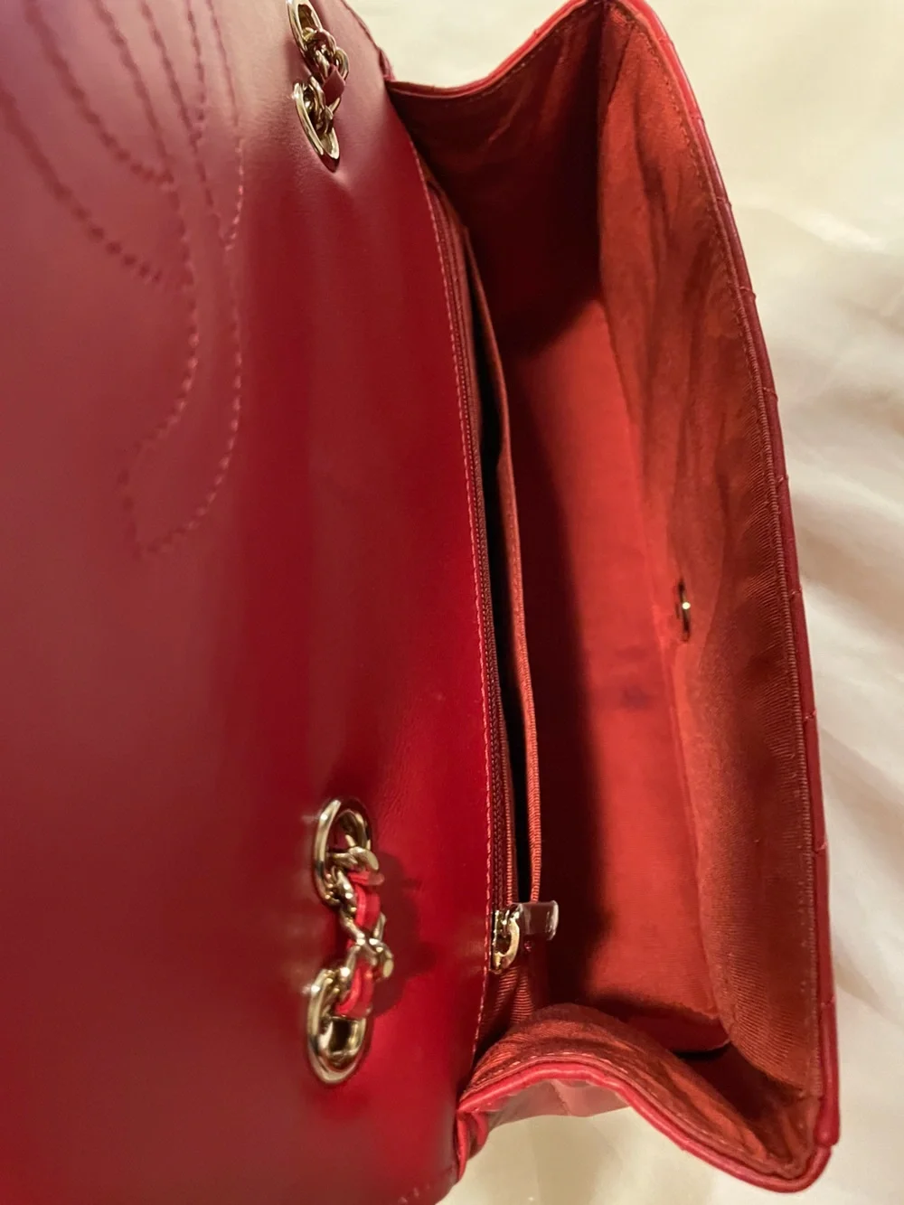 CHANEL classic shoulder