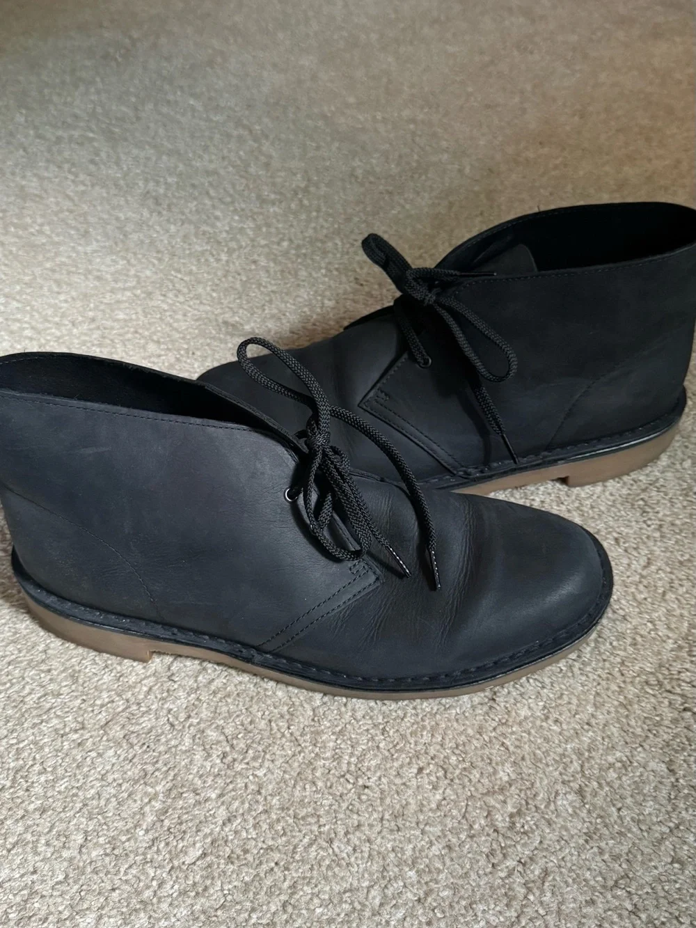 Clarks Men's Black Suede Chukka Boots