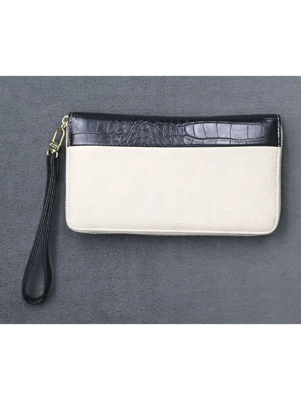 Steve Madden card space design