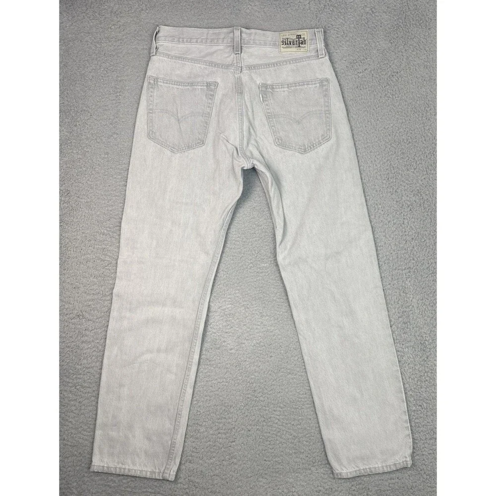 Levis questions day