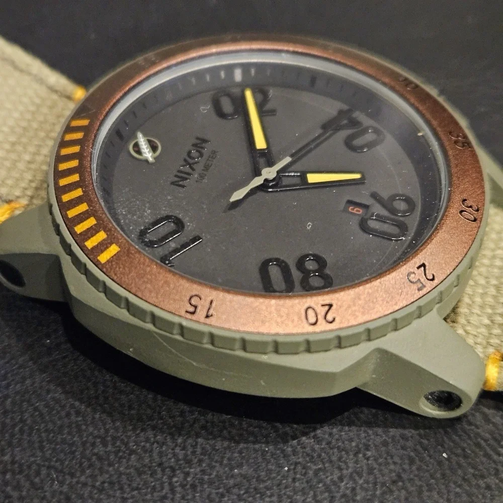 Nixon rare ranger