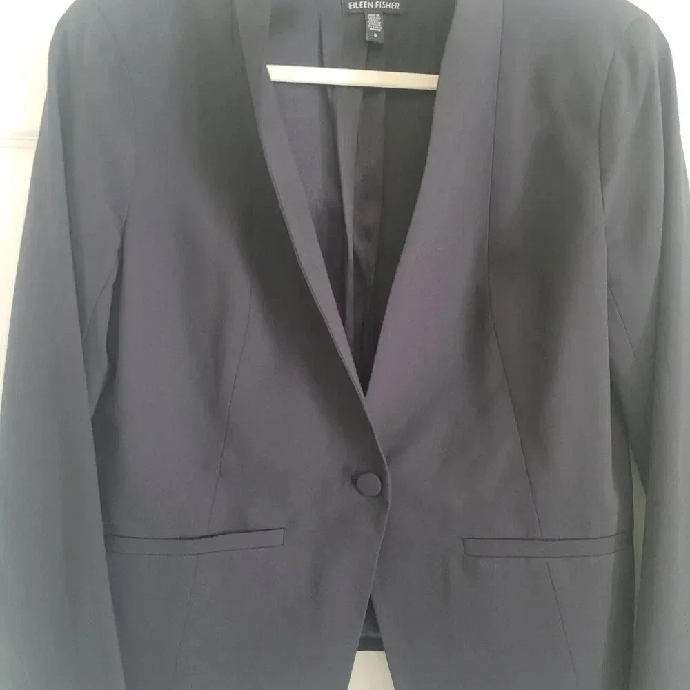 Eileen Fisher business color measurements