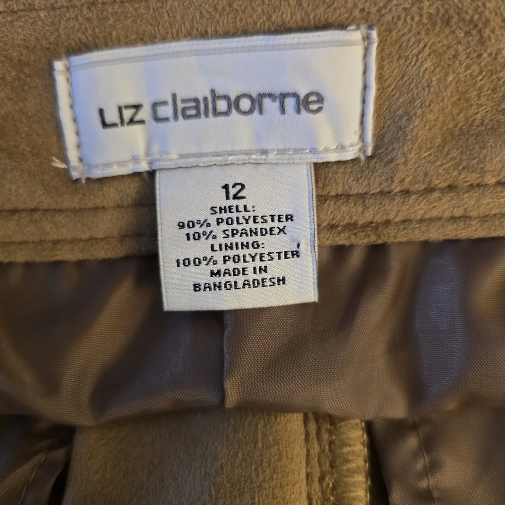 Liz Claiborne english stylish
