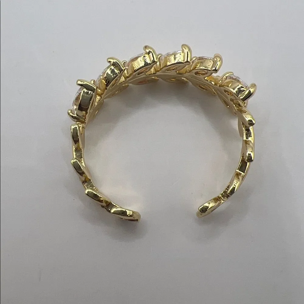 Unbranded elegant gold