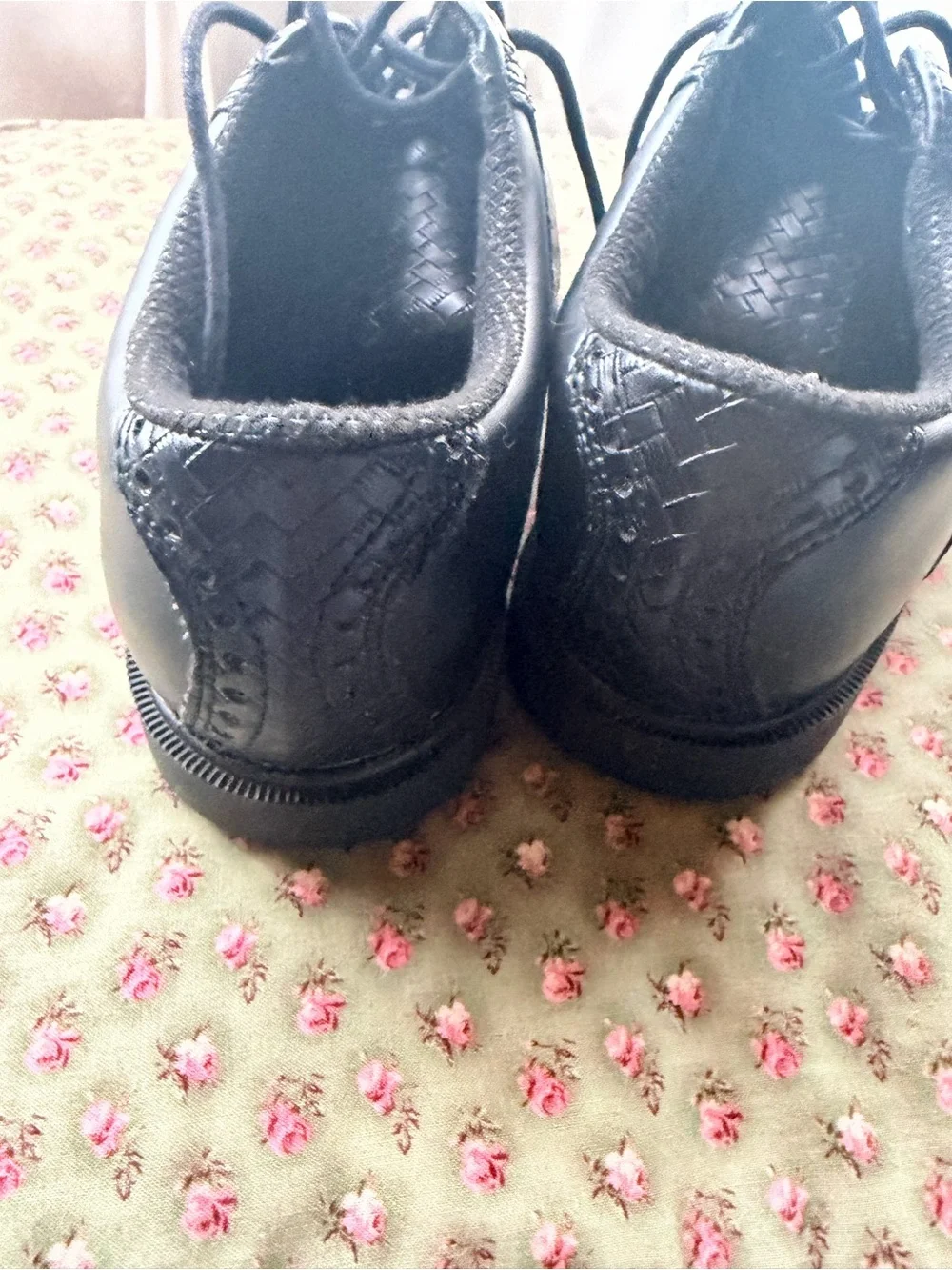 Dunlop black lace