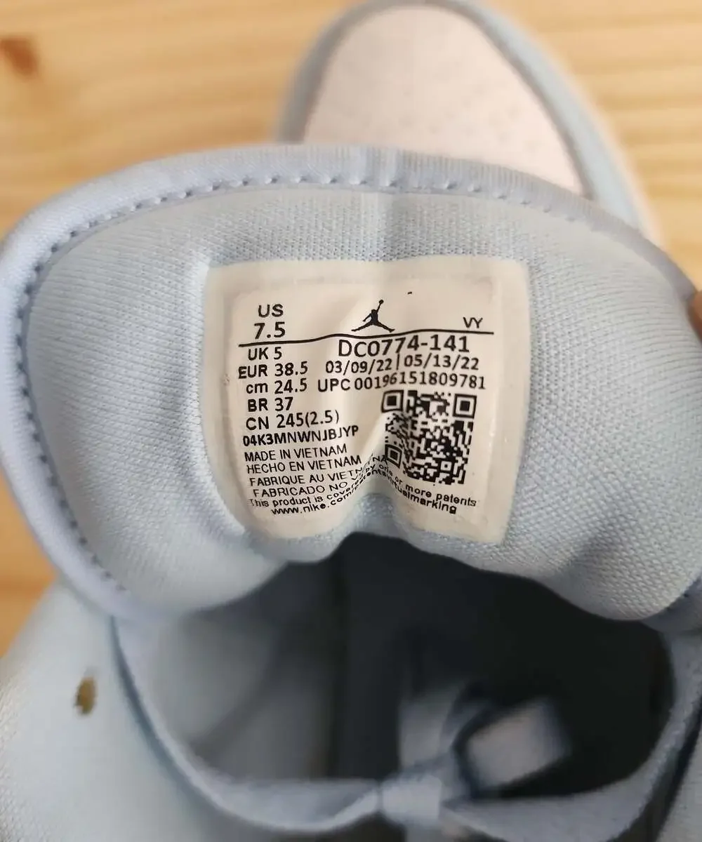 Nike womens air