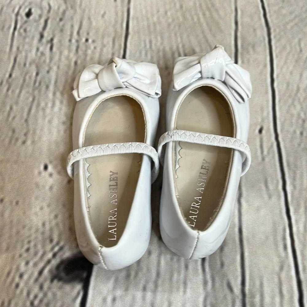 Laura Ashley laura ashley