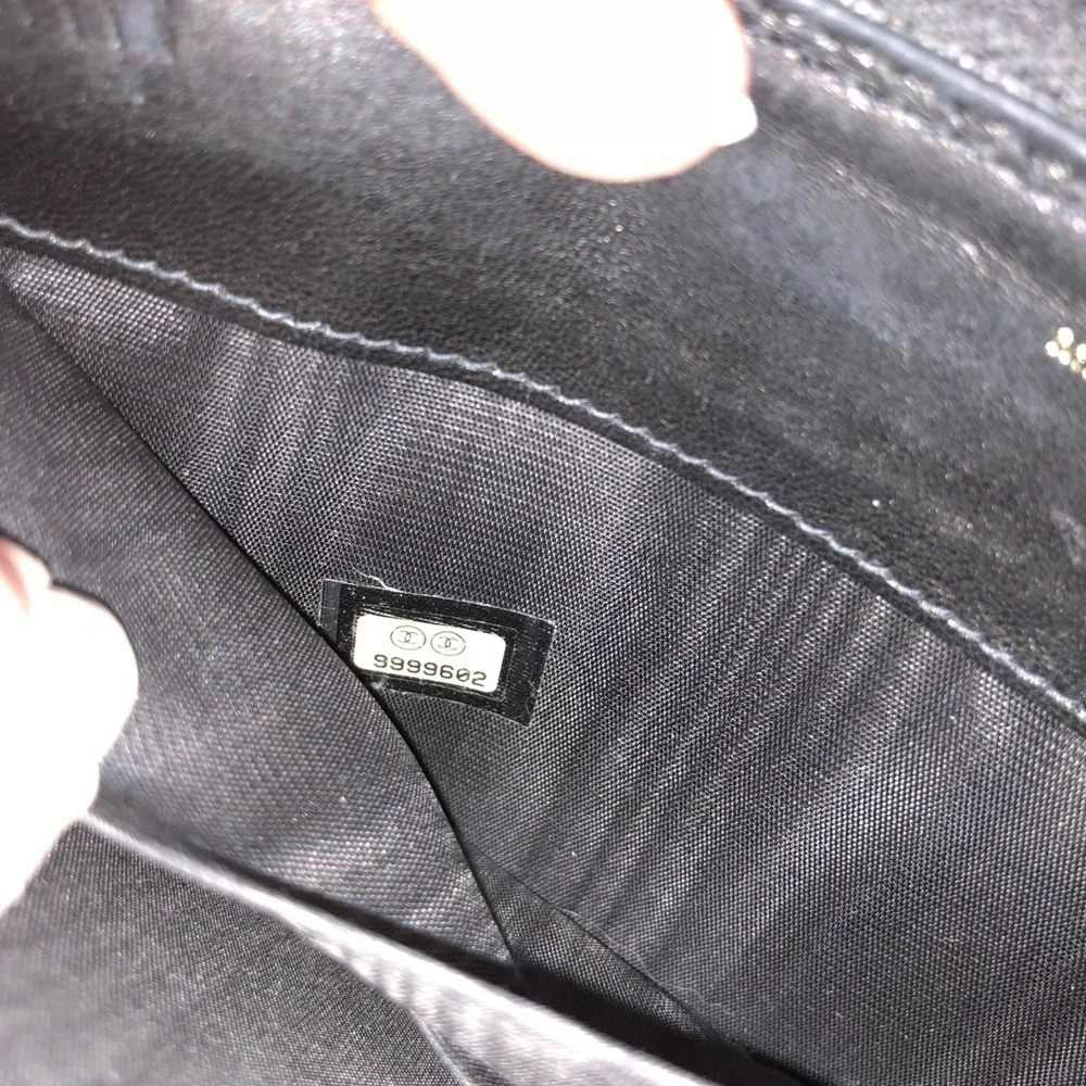 Chanel zip around wallet Auth