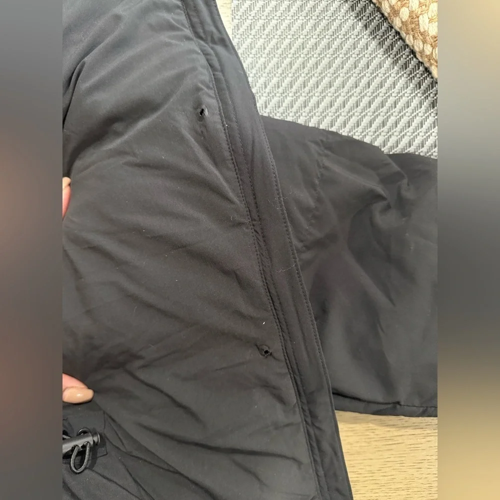 ALO Yoga stylish black