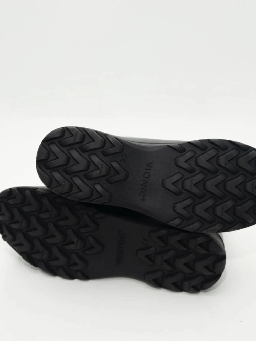Vionic evergreen waterproof