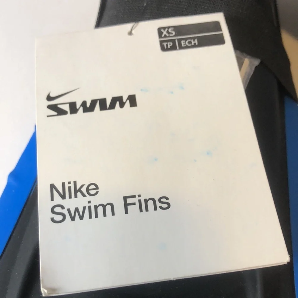 NWT Nike Black and Blue Swim Fins with Flexible Compact Design NESS 9171-919