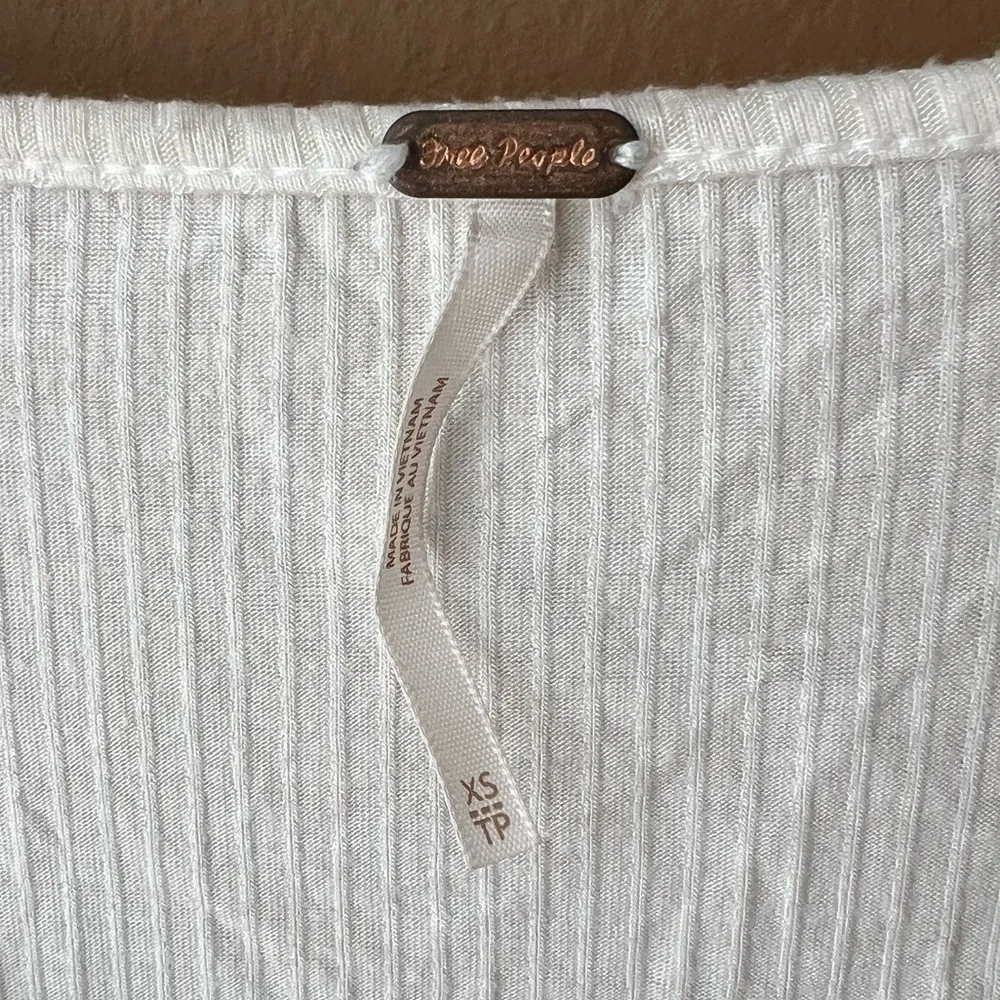 Free People have preowned top