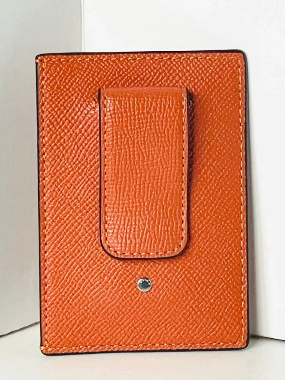 Coach this minimalist