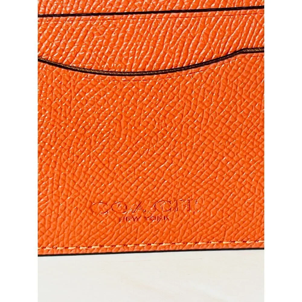 Coach this minimalist