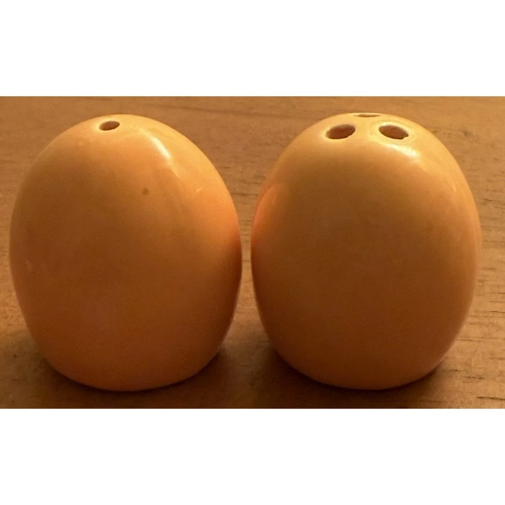 Vintage Pink Mini‎ Salt & Pepper Shakers 1.5