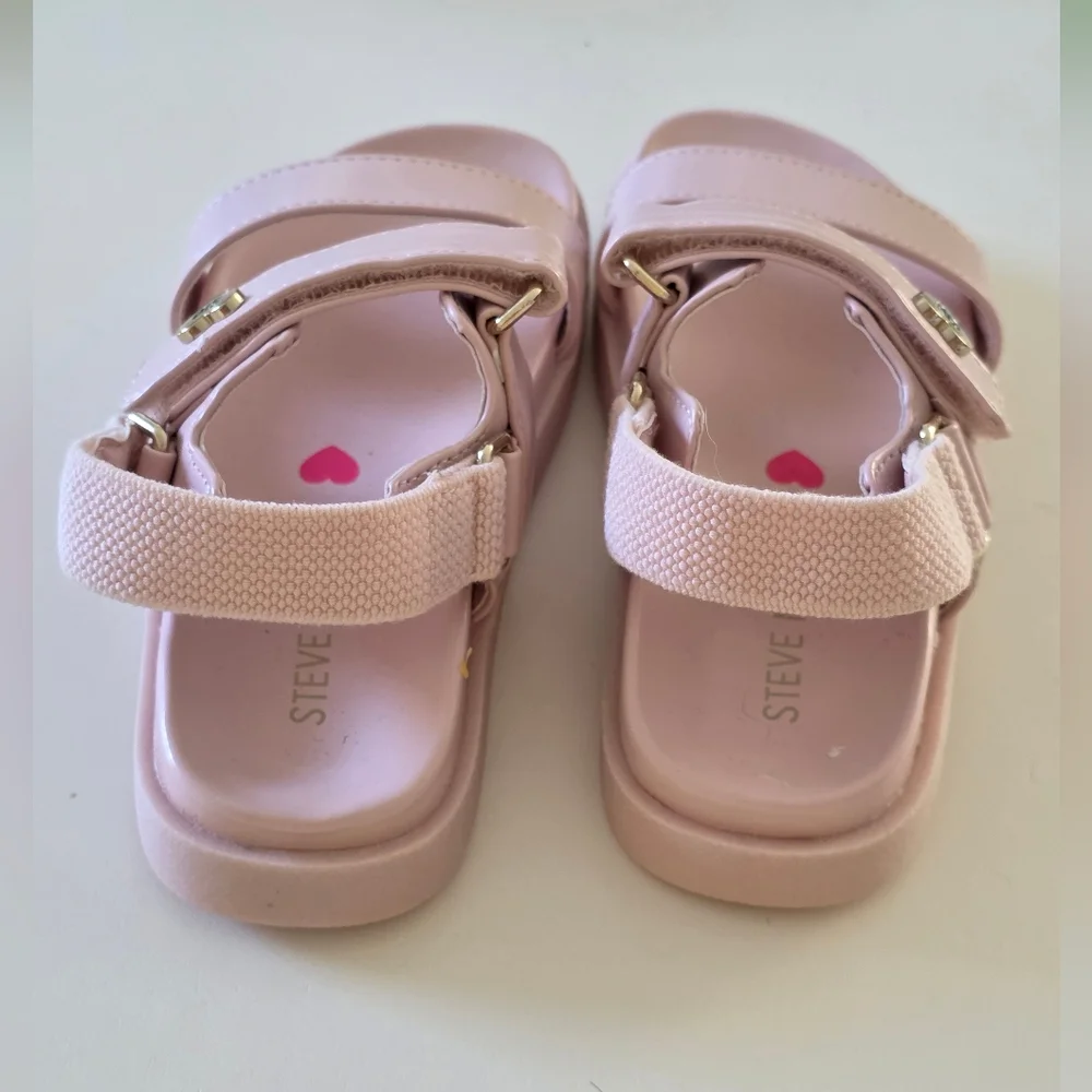 Steve Madden new without