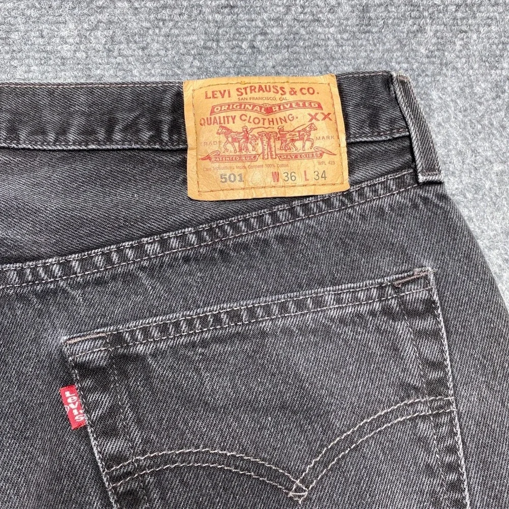 Levis measured size