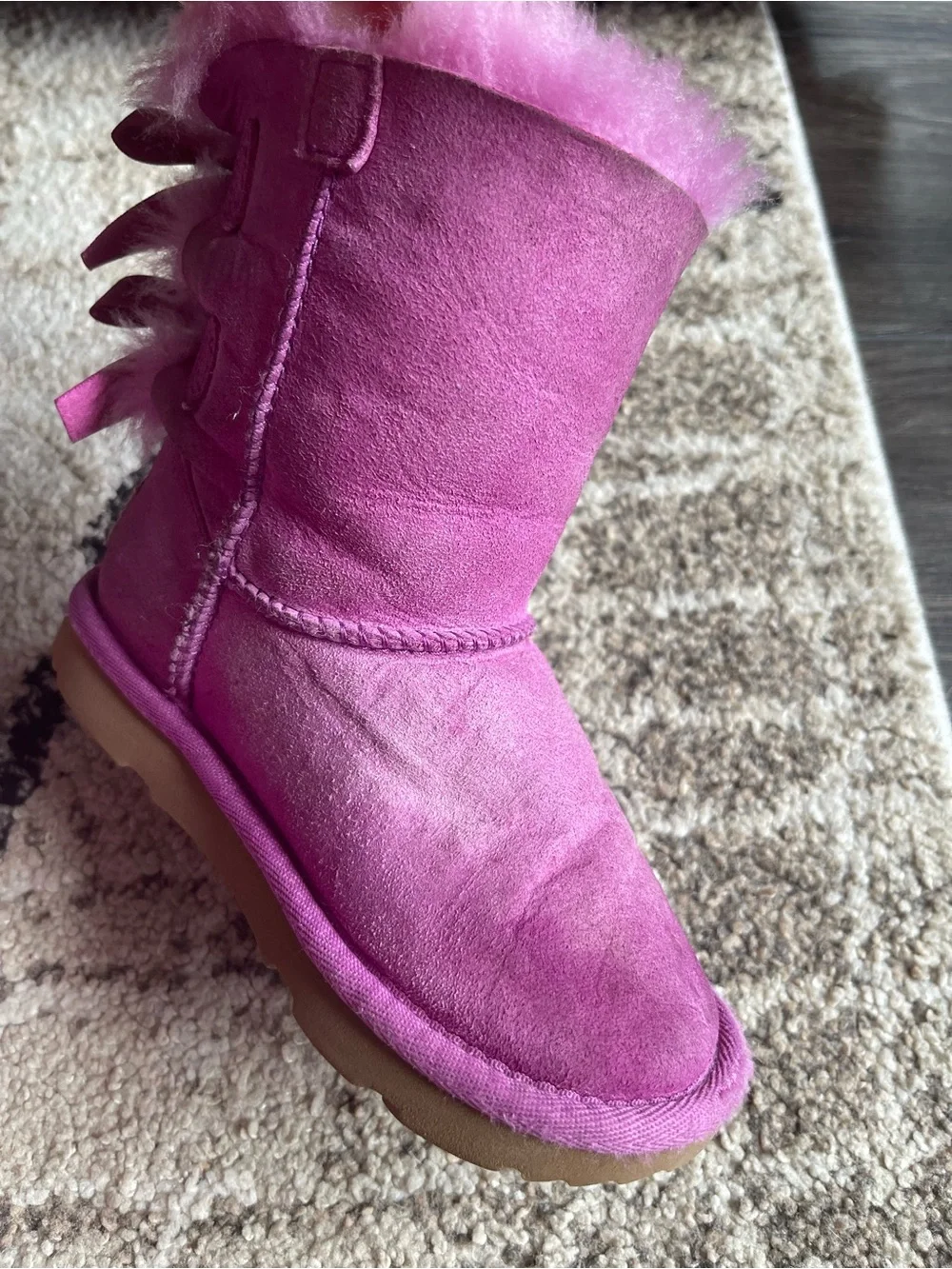 UGG fair preowned