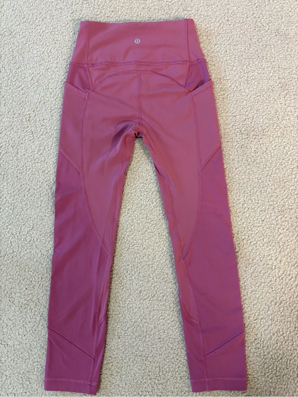 lululemon athletica measurements laid