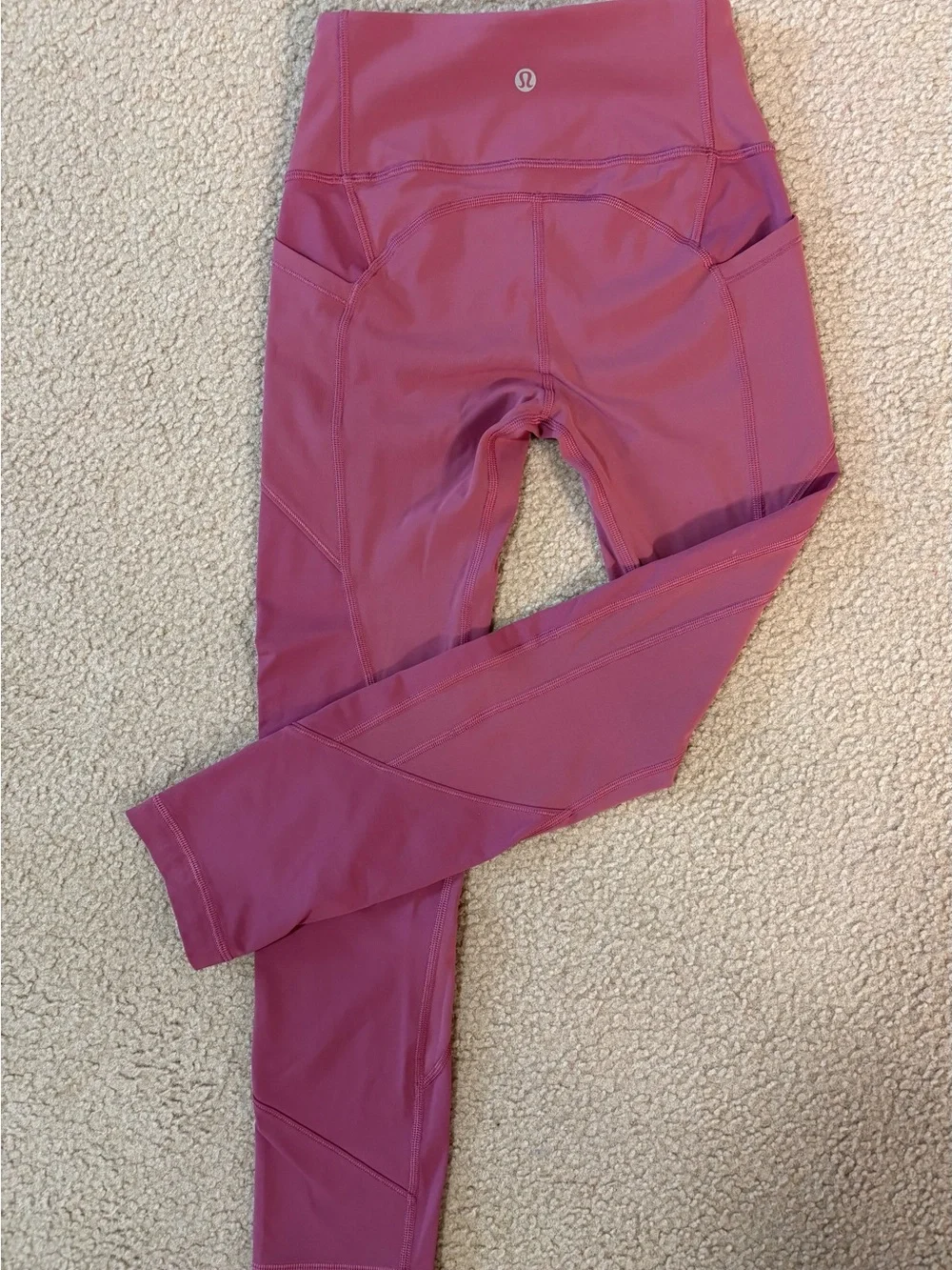 lululemon athletica measurements laid
