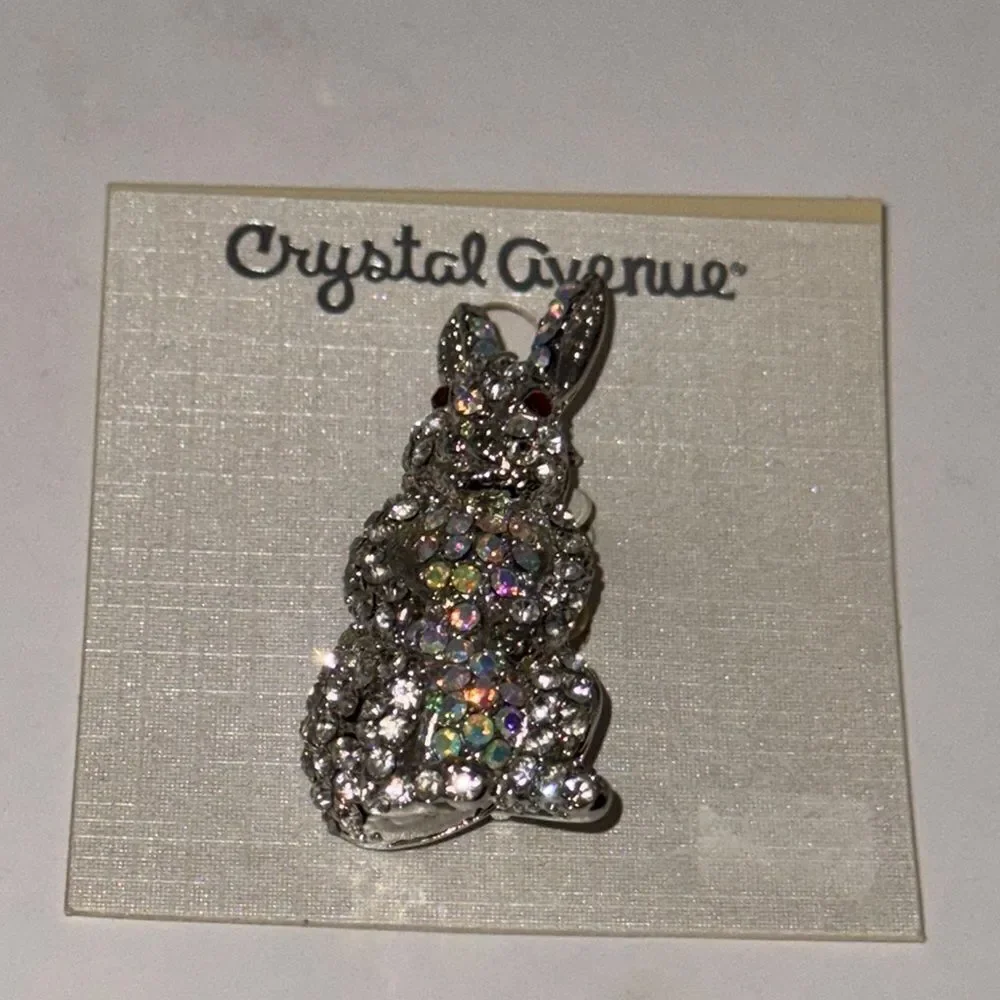 Crystal Avenue Silver Bunny Rabbit Brooch