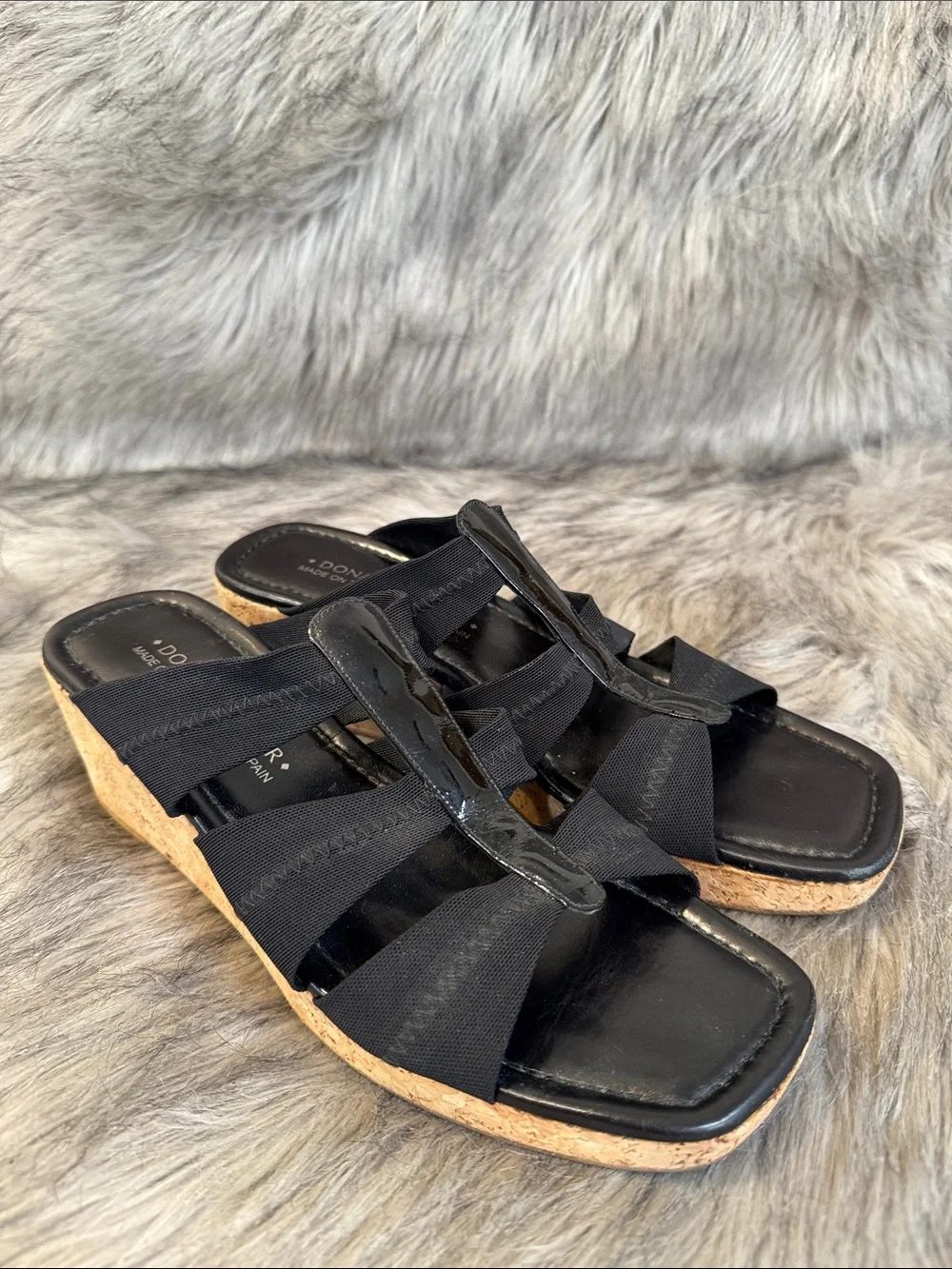 Donald J. Pliner stylish black