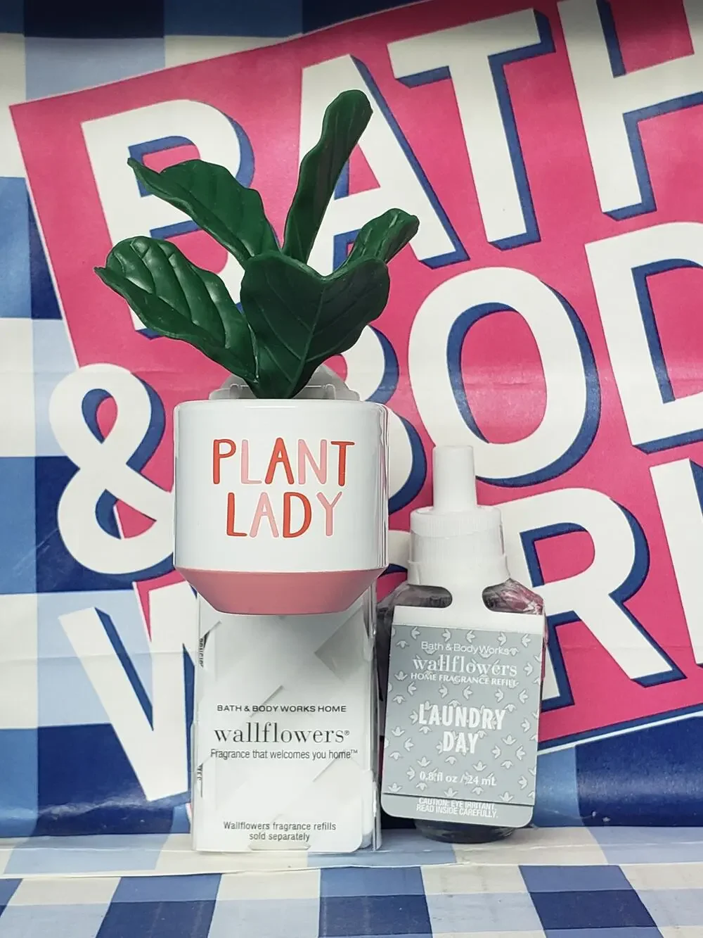 BBW Potted Plant Lady Wallflower Plug In w. Laundry Day Refill