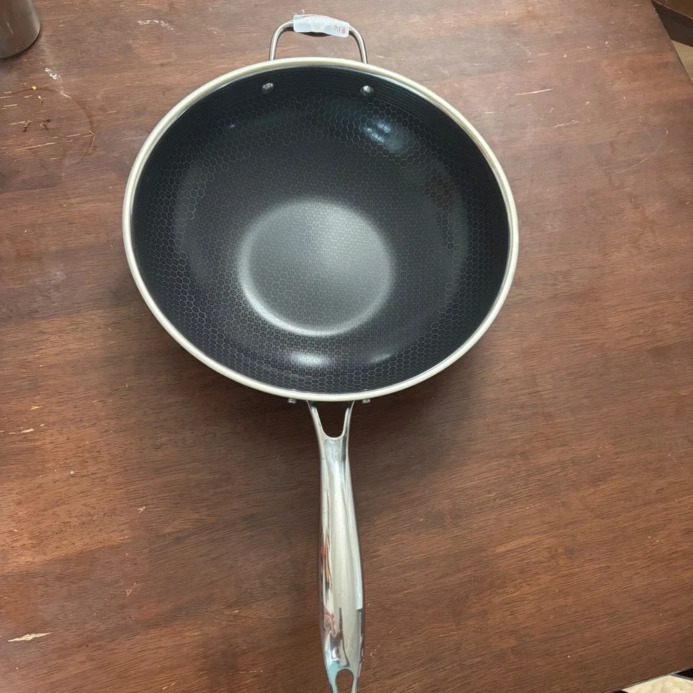 HexClad 12 Inch Hybrid Stainless Steel Wok with Tempered Glass Lid Nonstick