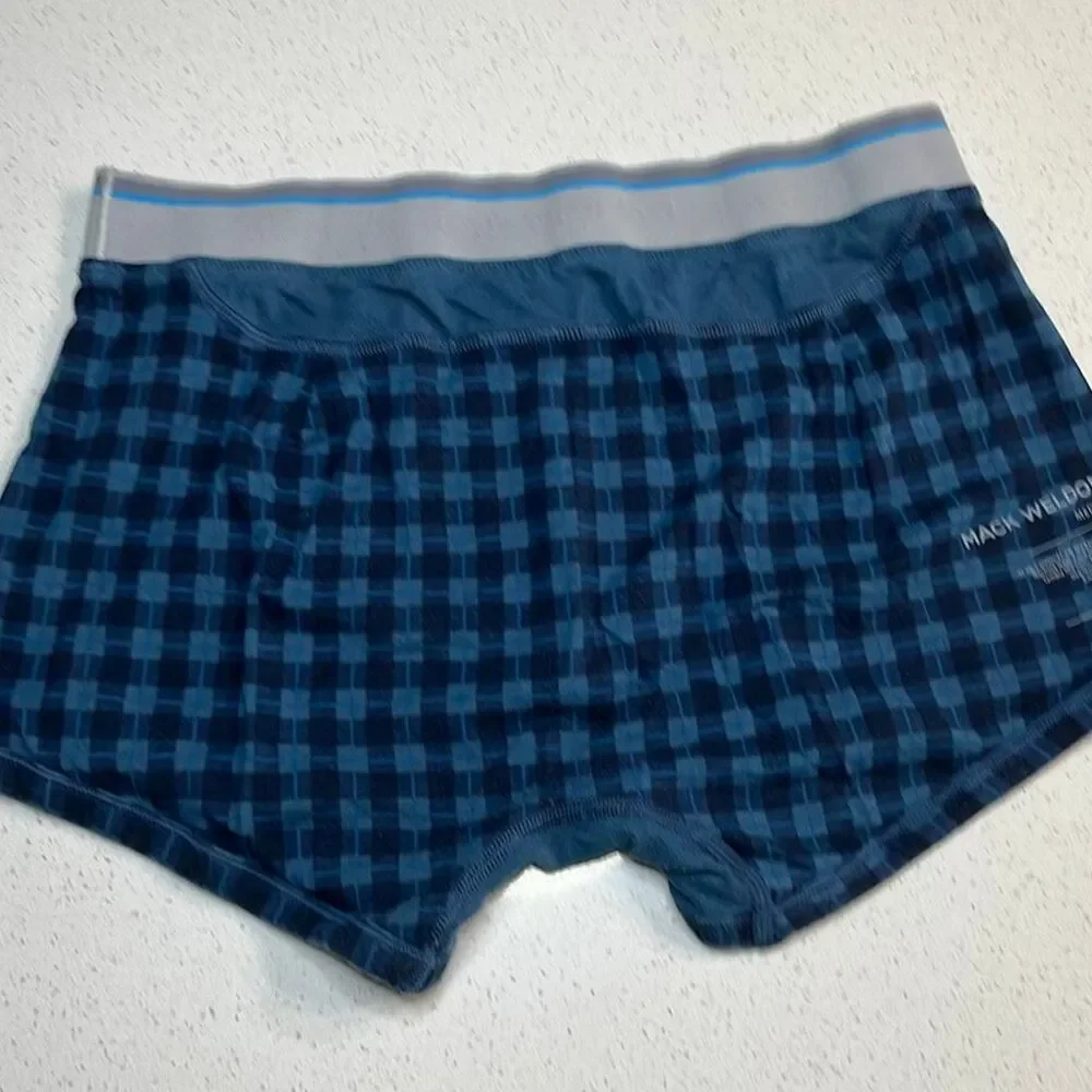 Mack Weldon white used blue
